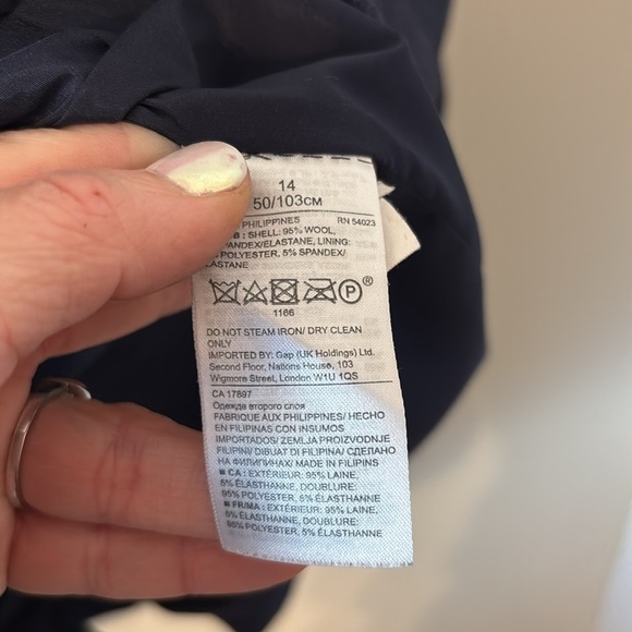 Banana Republic Long and Lean Wool Blend Blazer - Picture 4 of 9